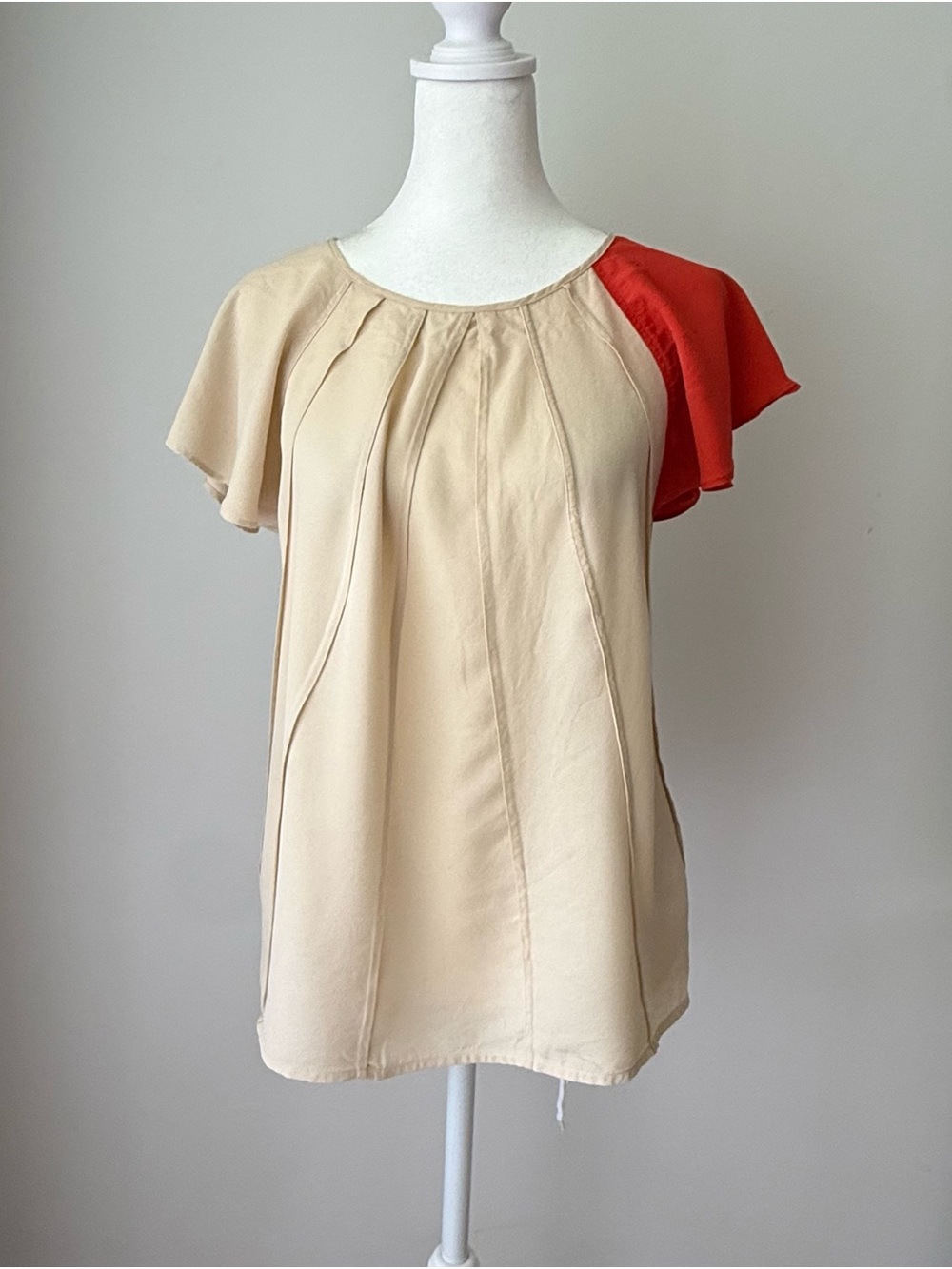 Marc by Marc Jacobs Beige Top with Red Flutter Sleeve